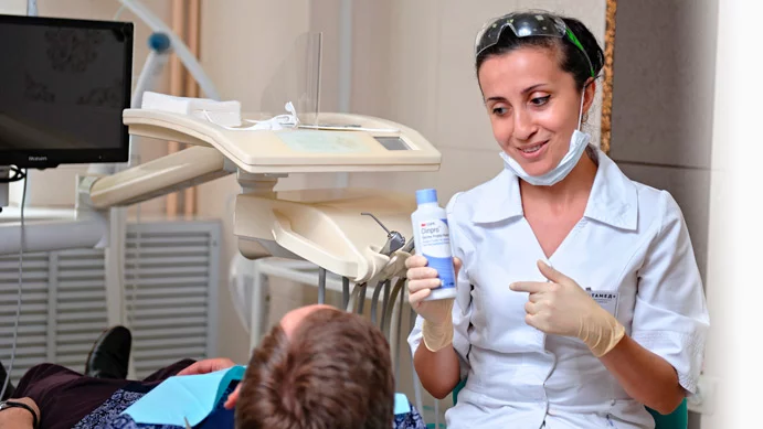 Профессиональная чистка зубов КлинПро в Одинцово